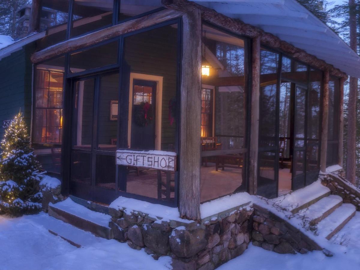 Hotel White Pine Camp à Paul Smiths Extérieur photo